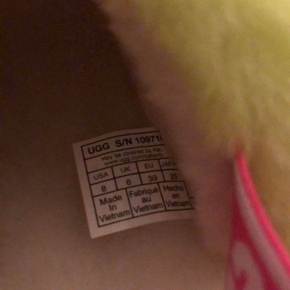 Ugg fluff yeah slides - Picture 5 of 6